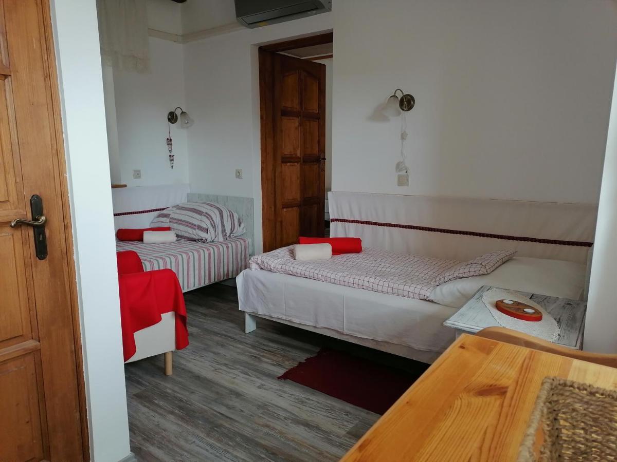 Mives Vendeghaz Otel Pogány Dış mekan fotoğraf