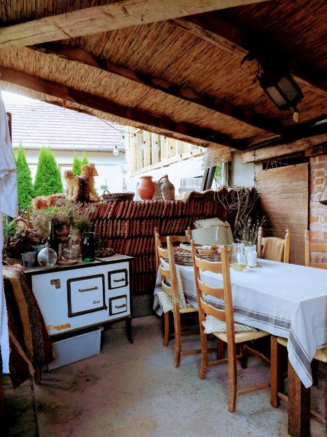 Mives Vendeghaz Otel Pogány Dış mekan fotoğraf